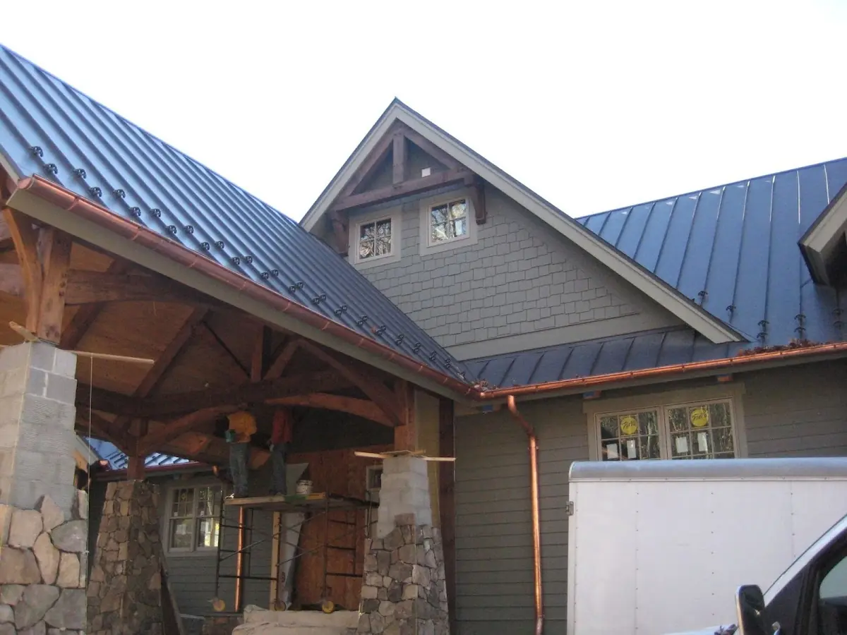 Craftsman Roofing team delivering quality roofing work in Elizabeth